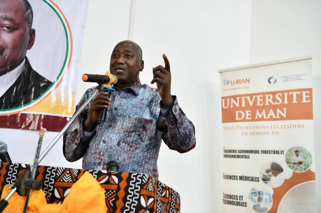 Enseignement  supérieur : le Premier Ministre Amadou Gon Coulibaly salue la discipline des étudiants de l’Université de Man