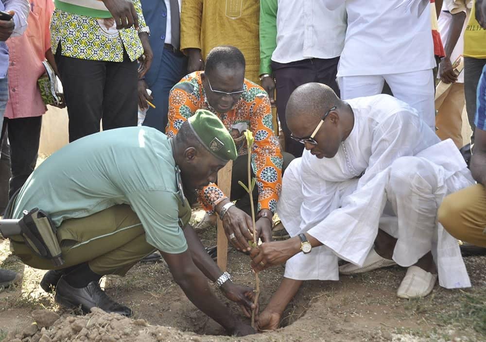 Reboisement : Bakary Sanogo, Conseiller Spécial du Premier Ministre, initie un planting d’arbres à Worofla