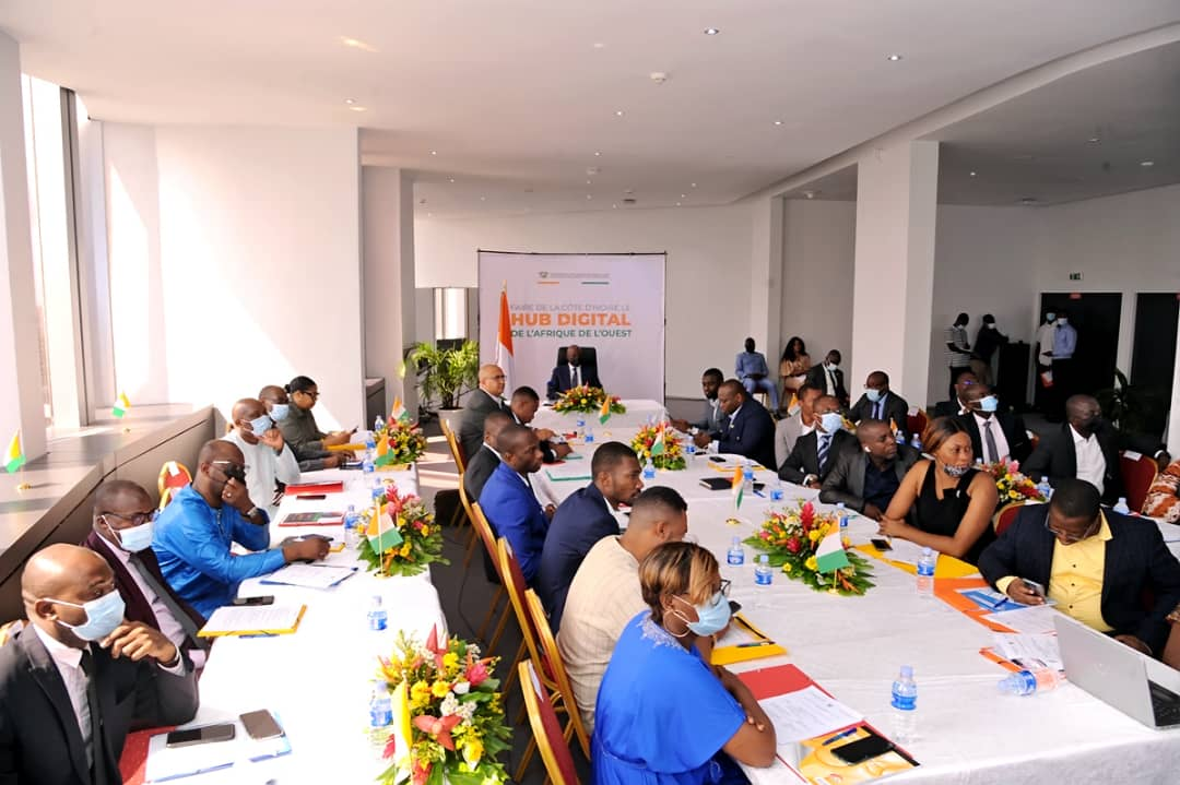 Avant-projet de loi portant promotion des startups : Le ministre Roger Félix Adom initie une journée de réflexion
