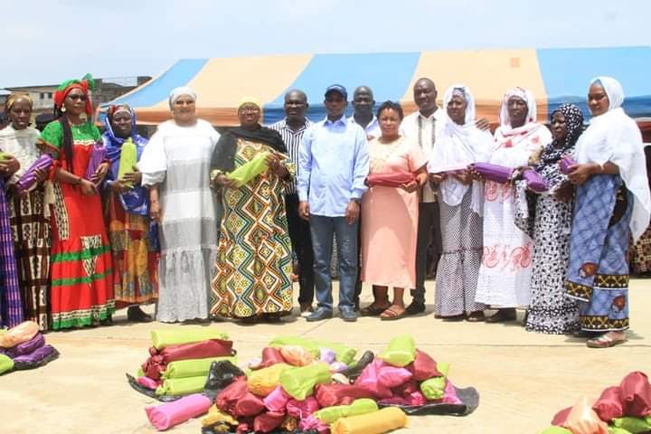 Fête des mères à Yopougon : Issifou Coulibaly comble des milliers de femmes au nom du maire Kafana Koné