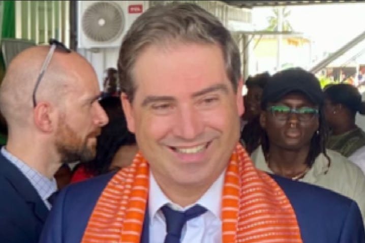 Olivier Becht lance en Côte d’Ivoire la Communauté Afrique France des Entrepreneurs (CAFE)