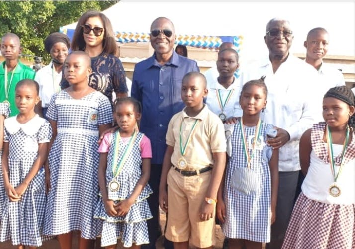 Bouaké : Amadou Koné offre une bibliothèque au lycée Saint-Jacques 