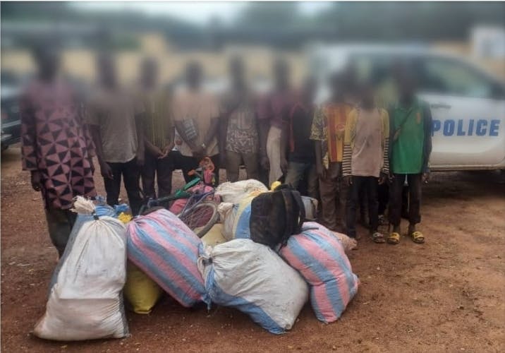 Traite des personnes : la police intercepte 13 maliens dont 10 mineurs, 4 personnes mises aux arrêts 