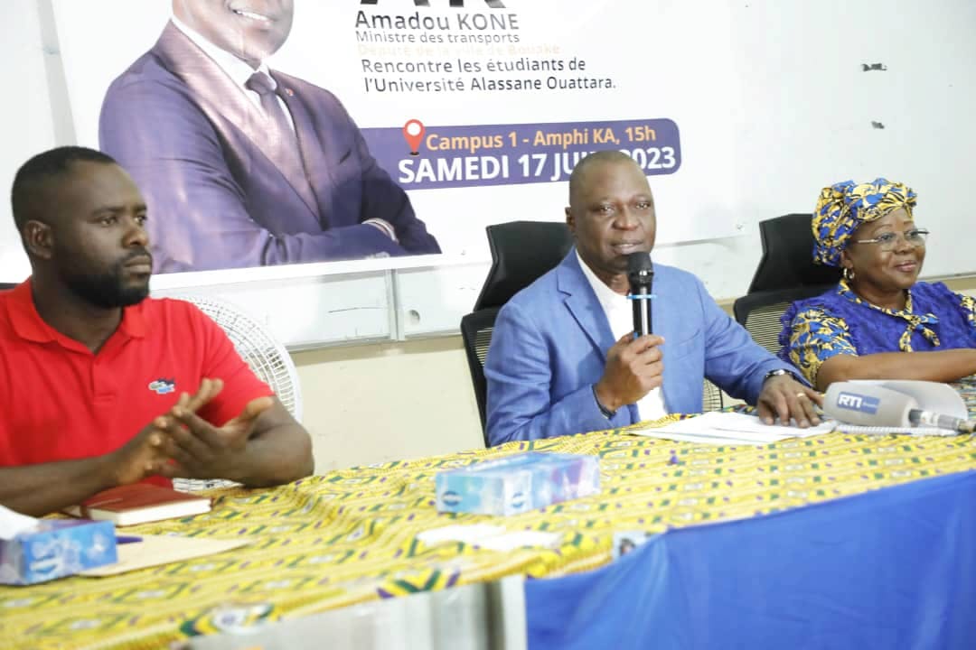 Côte d’Ivoire : des étudiants de Bouaké rendent hommage à Amadou Koné et lui soumettent des doléances 