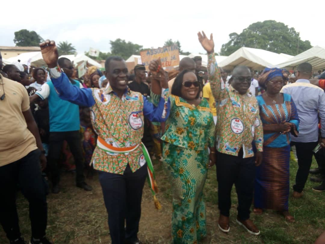 Municipales et régionales dans le Tonkpi : Anne Ouloto appelle les femmes à voter pour Mabri Toikeusse et André Meman Narcisse