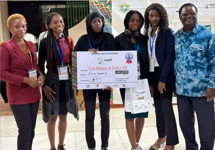 Côte d’Ivoire : les étudiantes de DigiFemmes Academy remporte le deuxième prix Hacktourisme Can 225