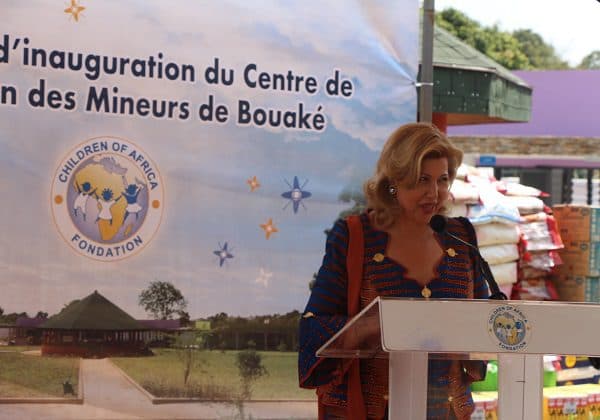 Bouaké : Dominique Ouattara inaugure le deuxième centre de réinsertion des mineurs (Côte d’Ivoire)