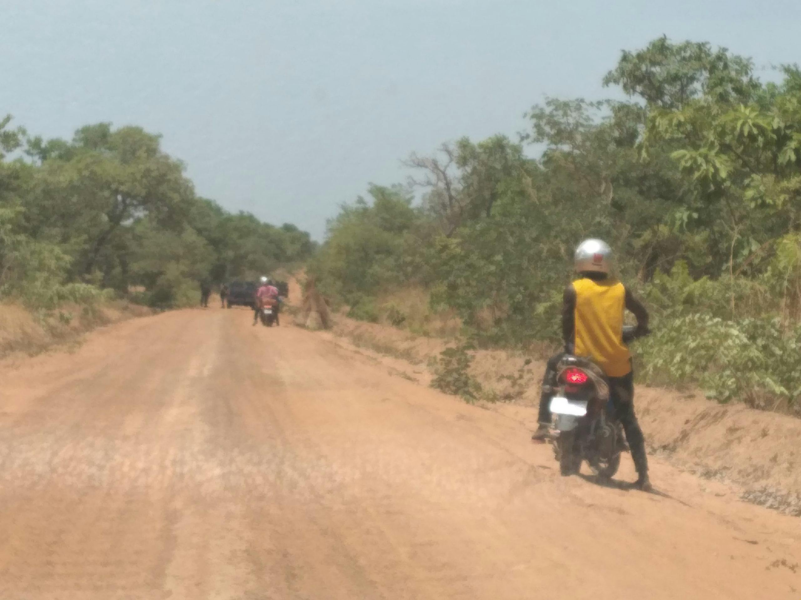 À Kafolo, une mine anciennement posée explose ce lundi 12 avril 2021 (Reportage Afrikipresse)