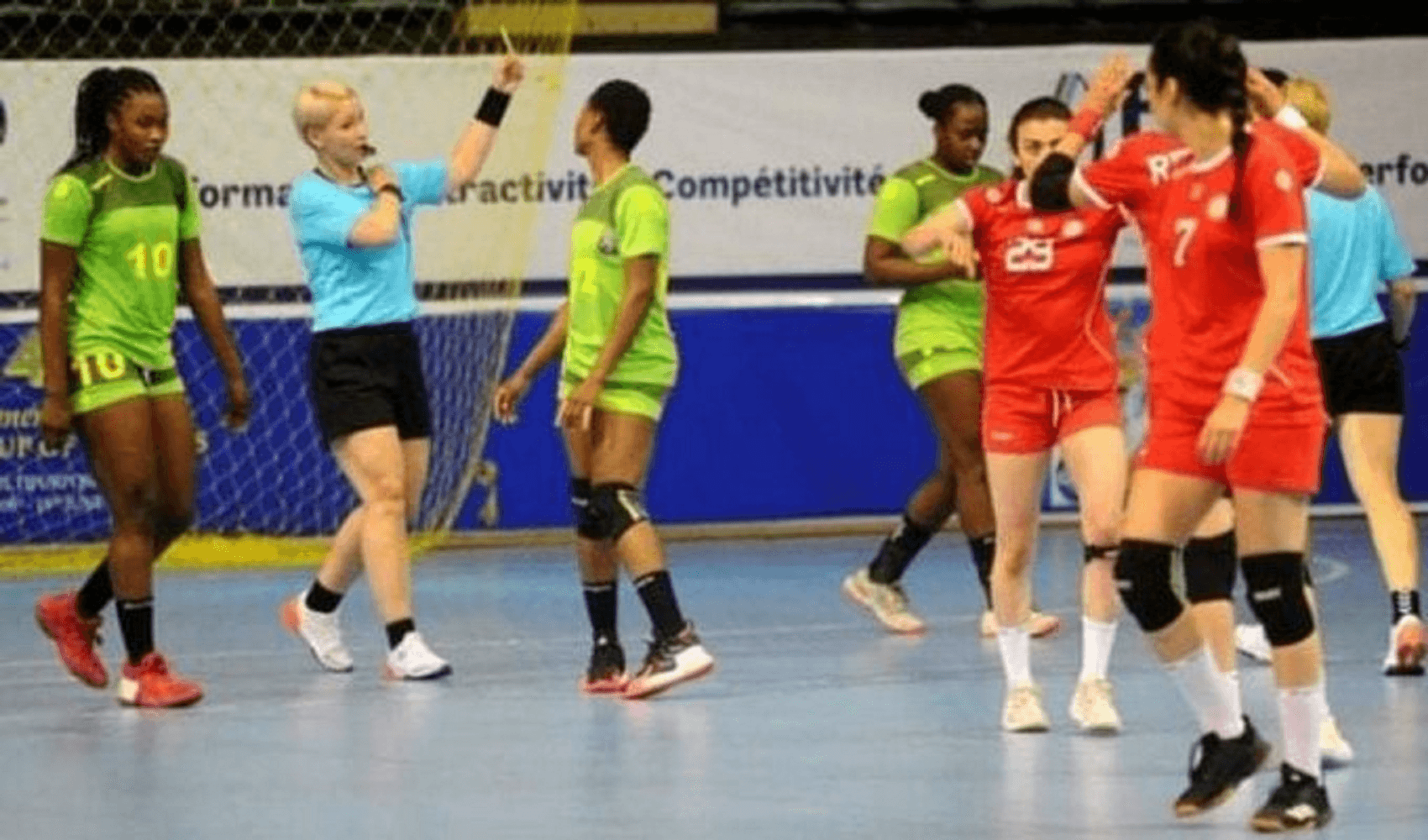 Handball à Yaoundé : Le Cameroun et l’Angola continuent, le Sénégal et la RD Congo à quai