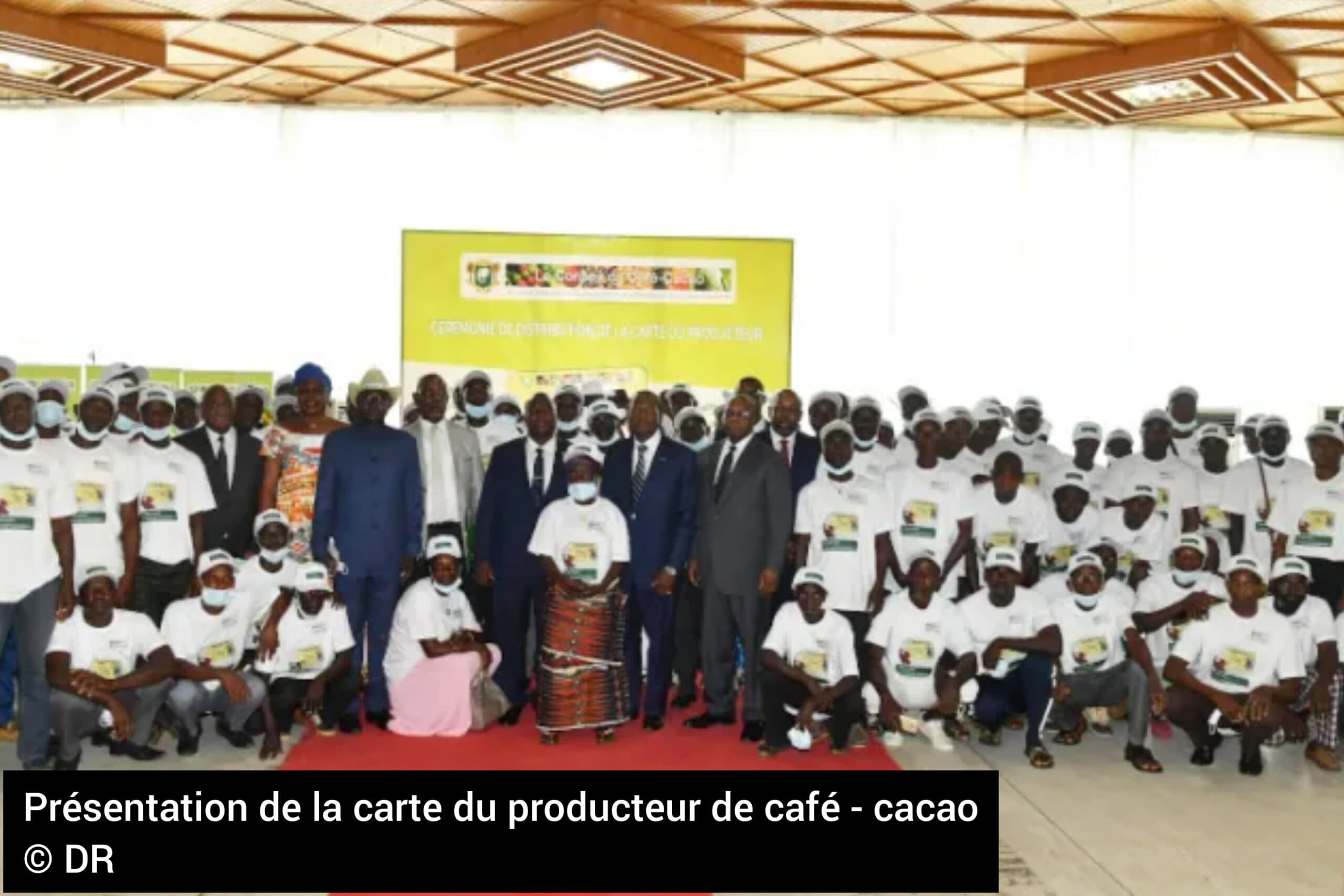 Café-cacao : Kobenan Kouassi Adjoumani dévoile les avantages de la carte des producteurs