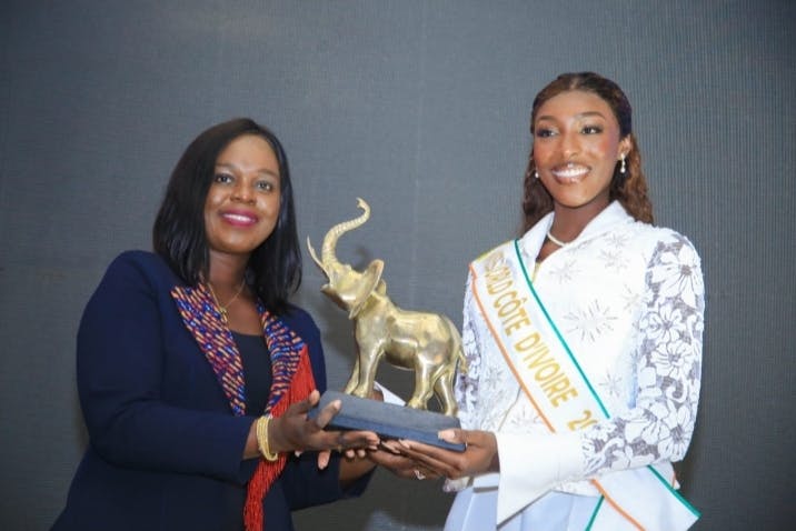 Ada Kouassi Frédérique, à Miss Olivia Yacé : « Le président Ouattara et la 1ère Dame ont vu en votre personne, un modèle pour notre jeunesse »