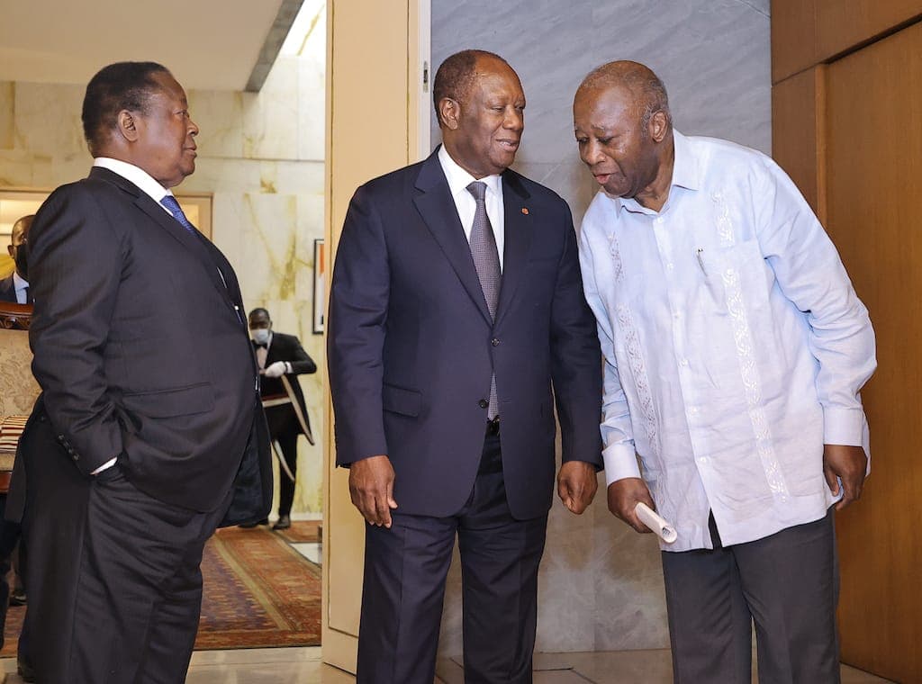 Côte d’Ivoire : Gbagbo présent au concert de l’artiste Aïcha Koné après son absence à la fête de l’indépendance