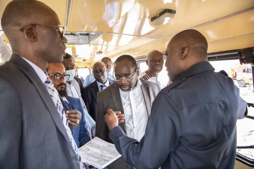 Métro d’Abidjan : Le ministre Amadou Koné satisfait de l’accélération de la libération des emprises après la visite du chantier ; voici les dernières précisions concernant les nouveaux impactés de Port-Bouët 