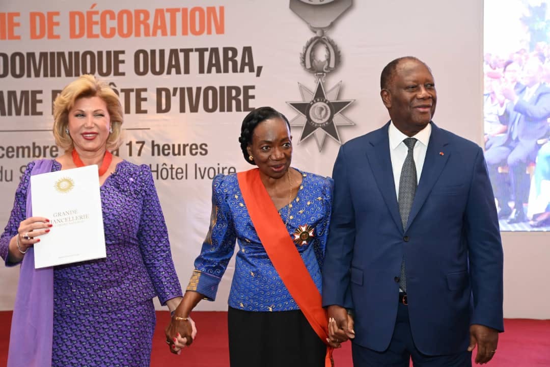 Côte d’Ivoire : La 1ère Dame Dominique Ouattara  élevée à la dignité de Grand Officier de l’Ordre National