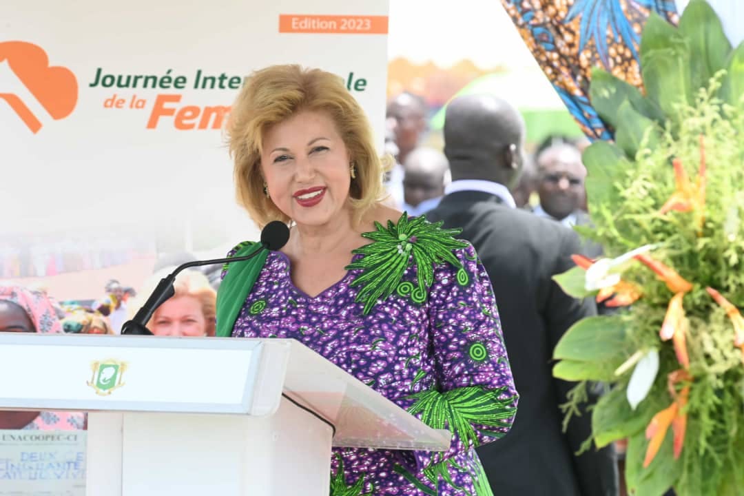 Célébration des Droits de la femme à Yopougon : Dominique Ouattara exhorte à poursuivre les efforts malgré un bilan satisfaisant (Côte d’Ivoire)