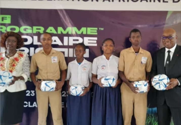 Remise de ballons de football aux établissements scolaires : Yacine Diallo et Mariatou Koné expliquent les enjeux