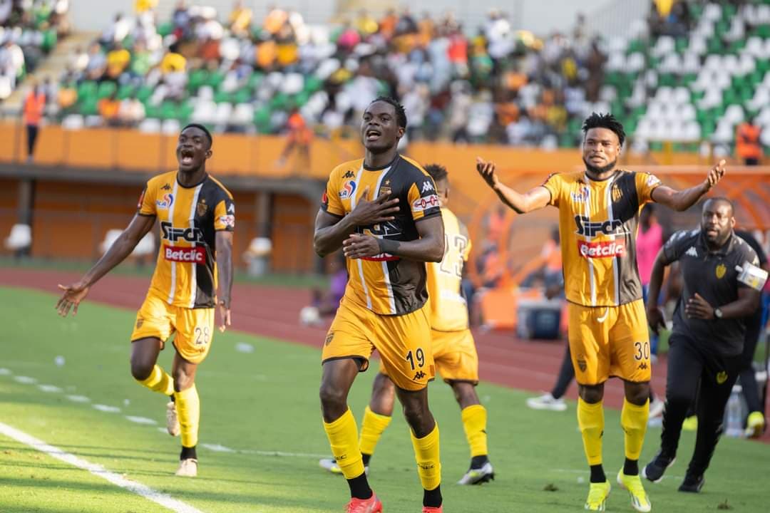 Coupe de la Confédération : L’ASEC bat ASC de la Kozah et rejoint la phase de groupes