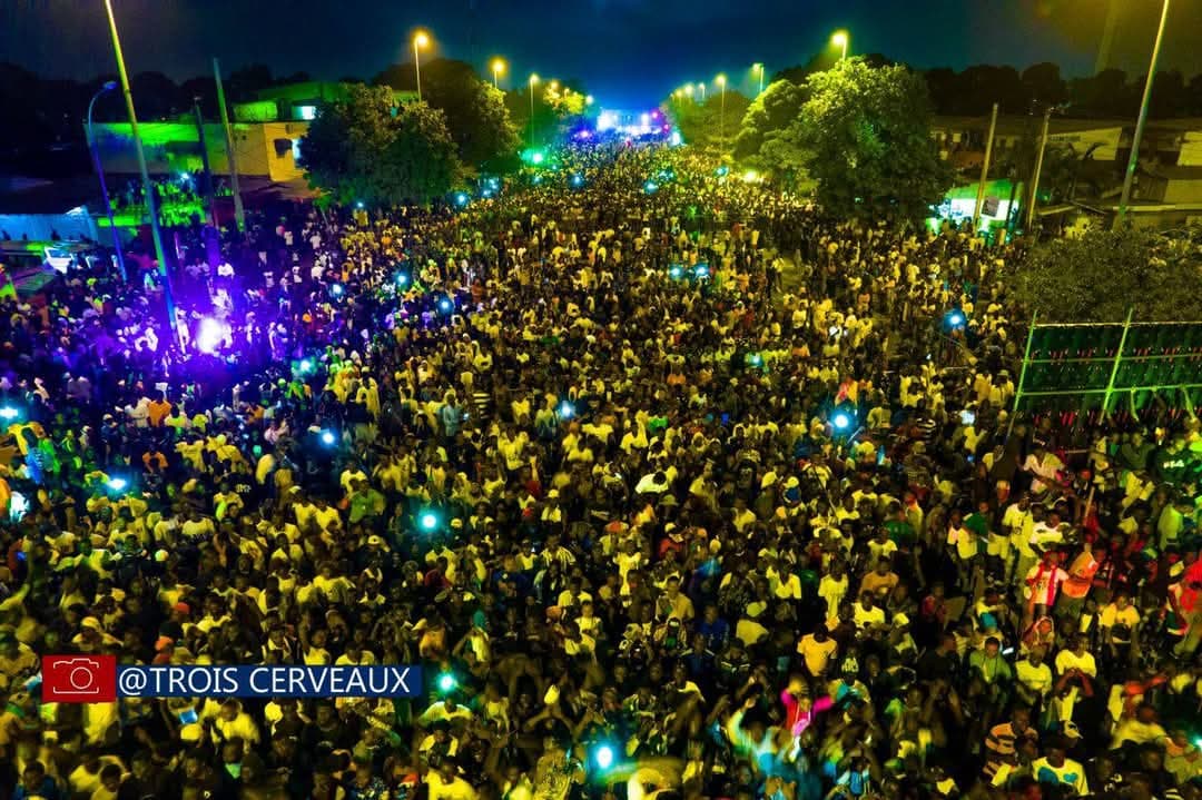 Célébration du nouvel an 2025 : musique et feux d’artifice à Bouaké